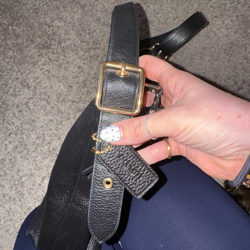 Coach shoulder bag - Picture 3 of 5